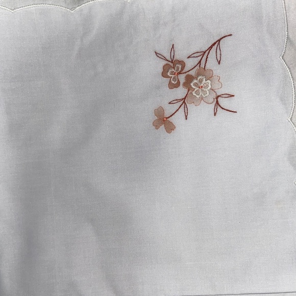 Hand made dinnerware - Picture 3 of 3